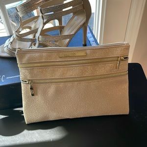 Jones of NY Platinum Evening Clutch w/charger